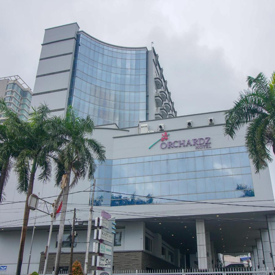 Orchardz Hotel Industri Jakarta Kemayoran Kültér fotó