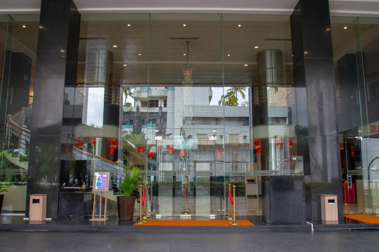 Orchardz Hotel Industri Jakarta Kemayoran Kültér fotó